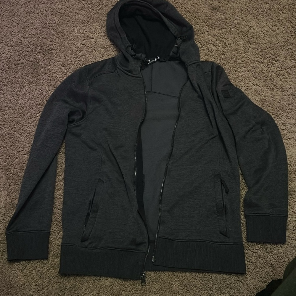 Under Armour black Jacket 
Size Small
